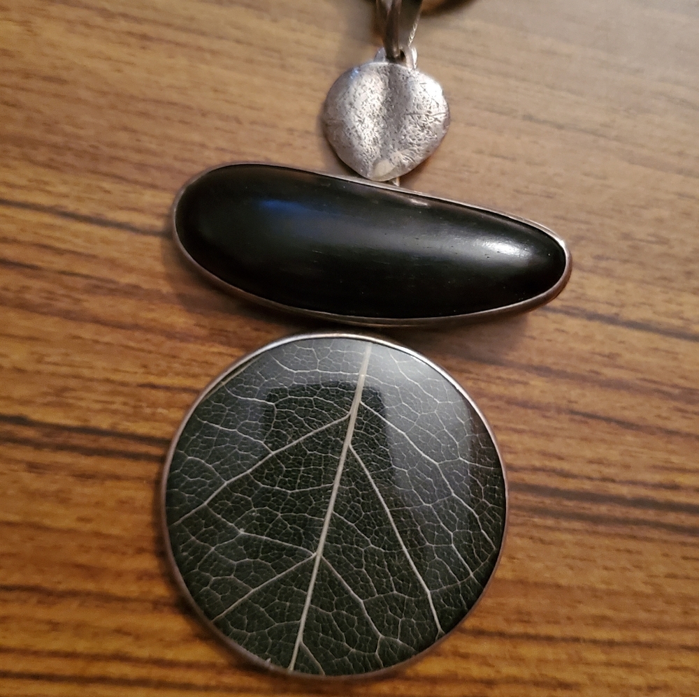 Retired Silpada 925 black ebony wood & resin necklace - Picture 5 of 8